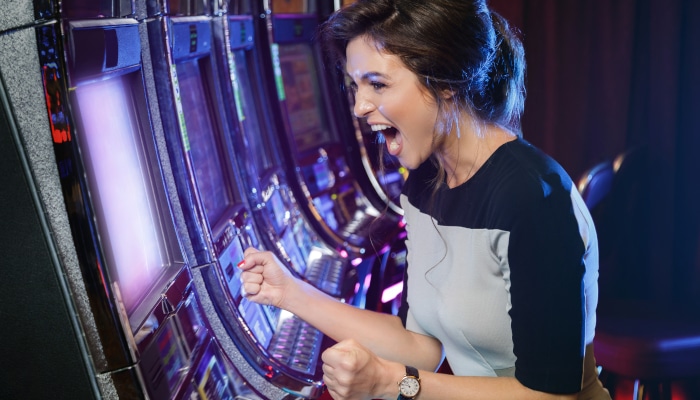 slot machine gameplay