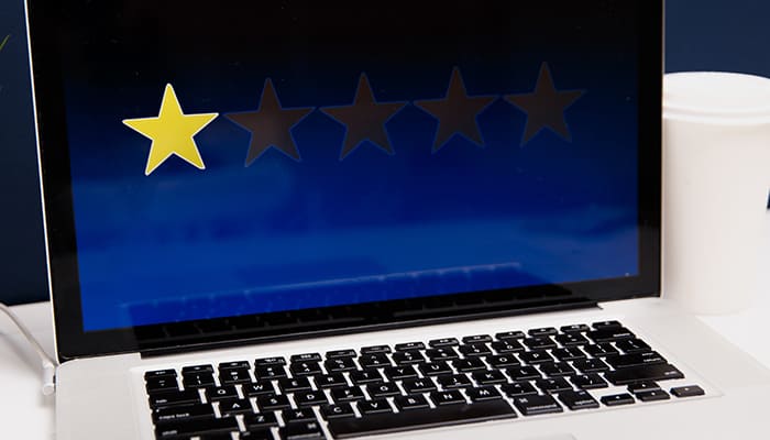 Online casino customer left one star rate.